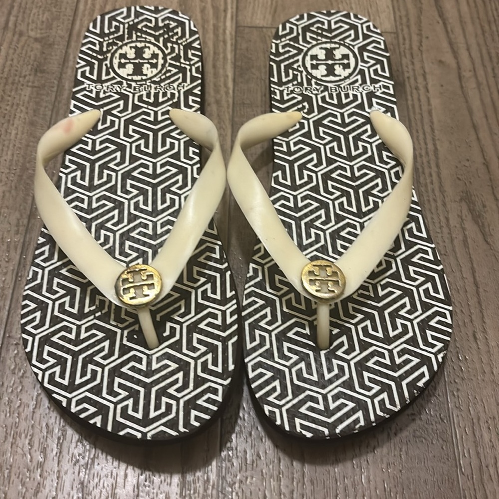Tory Burch Flip Flops | Size 8-9